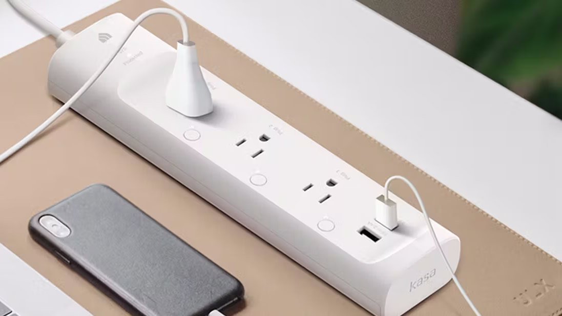 Deal: Kasa Smart Plug Power Strip turns old electronics smart