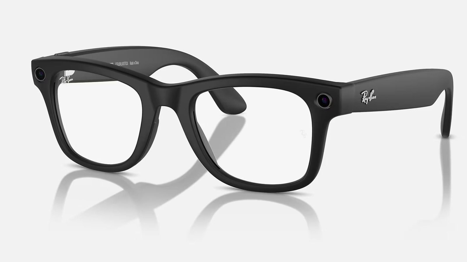 Meta’s Smart Glasses Gain Live AI and Live Translation