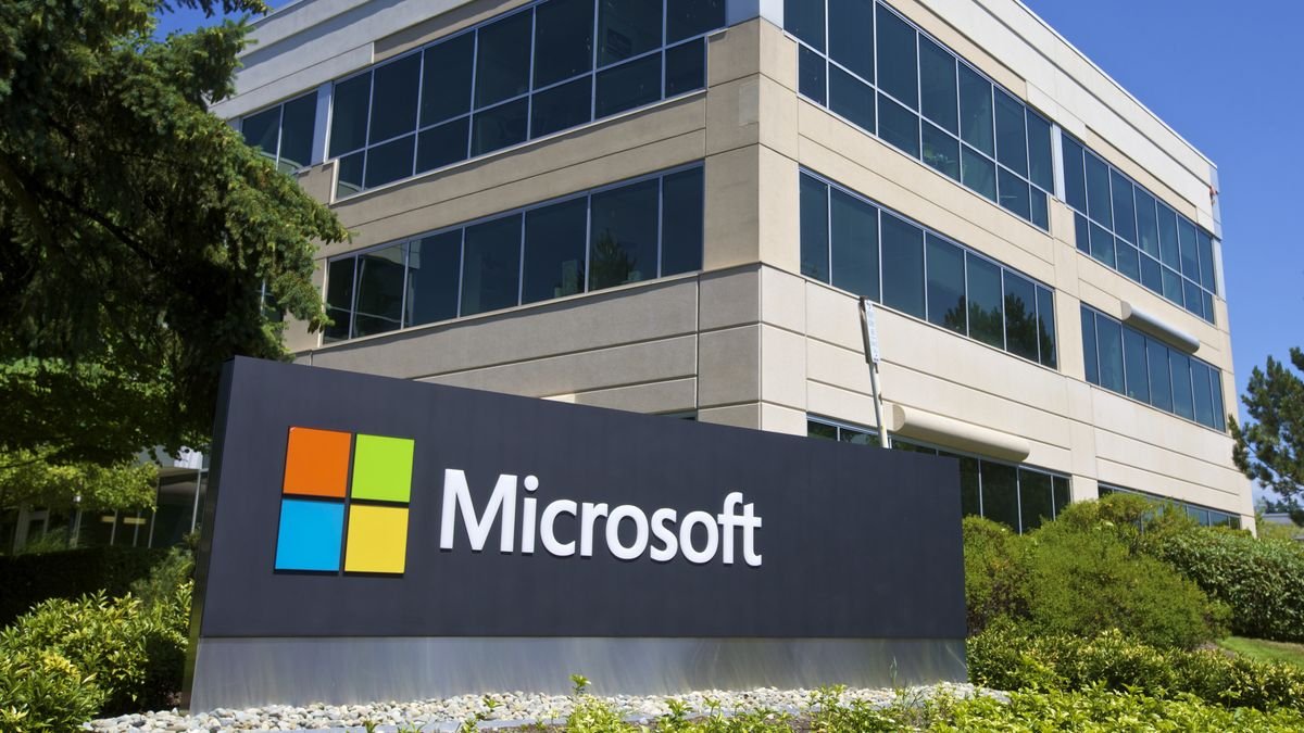 Microsoft patches worrying zero-day along with 71 other flaws