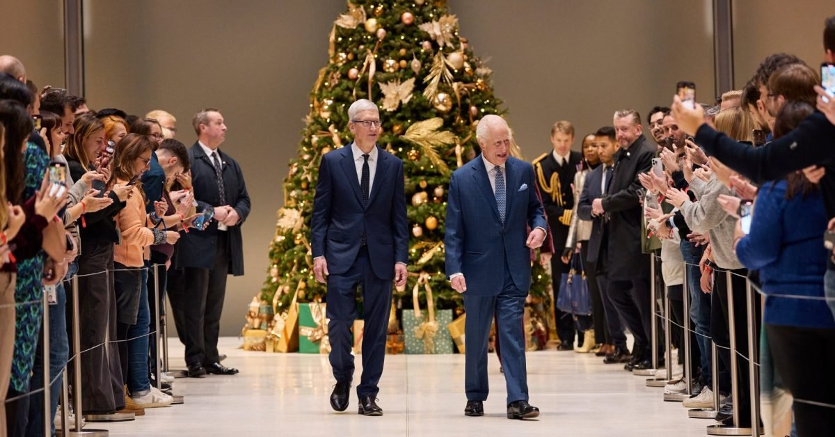 Tim Cook visits Apple UK headquarters with King Charles III