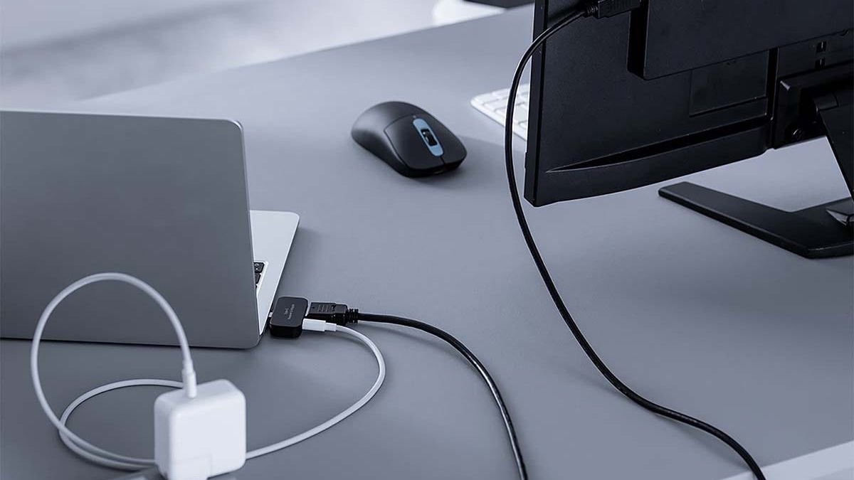 Wireless mouse receiver is a mini dock with HDMI output and USB Type-C