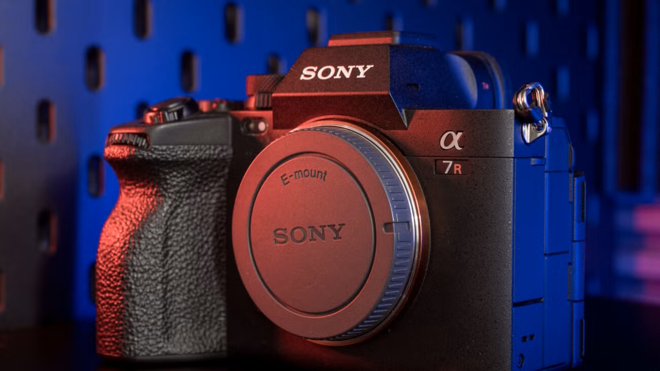 Best Mirrorless Camera 2025: Our highest-rated mirrorless models