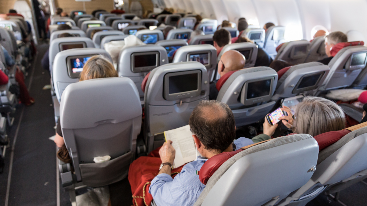 How to Successfully Negotiate an Airplane Seat Swap