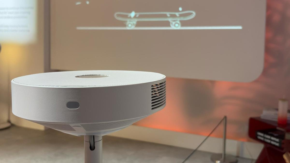 LG’s Swiss-army-knife projector hides in plain sight