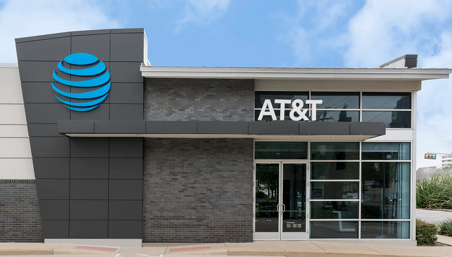 US Army soldier arrested in connection with AT&T, Verizon data breaches