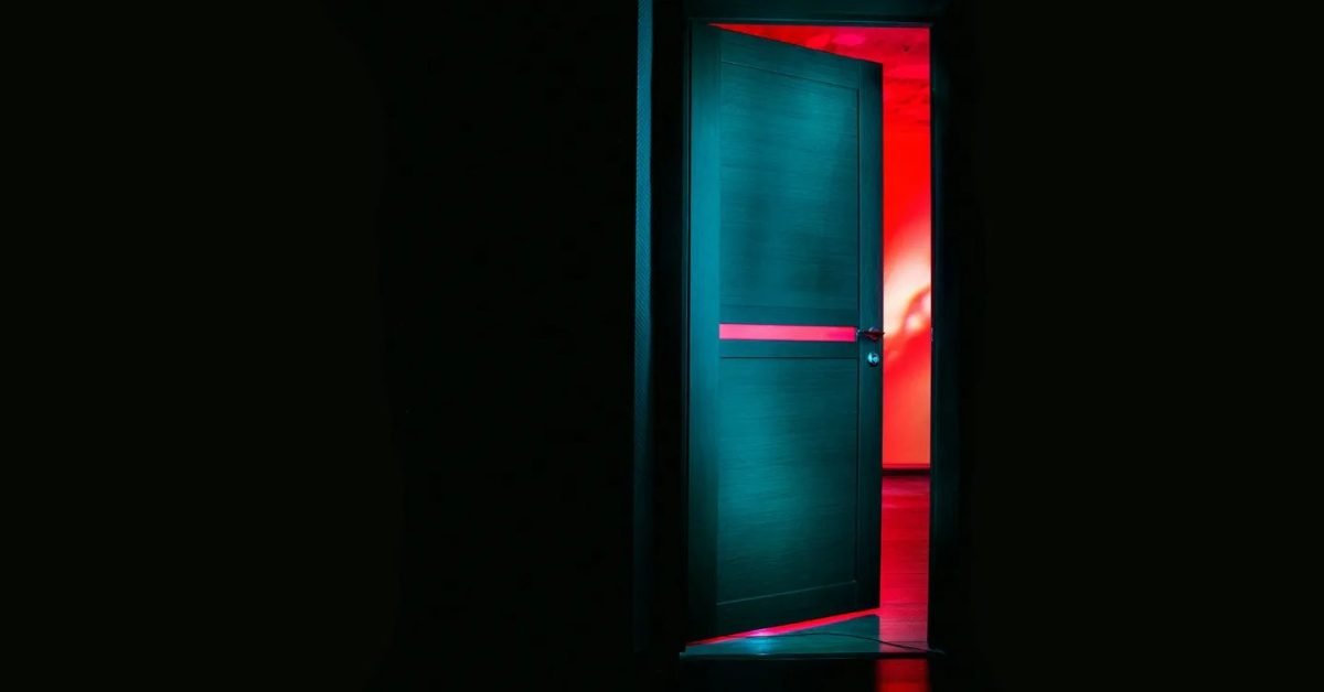 British government secretly ordered Apple to create a worldwide iCloud backdoor