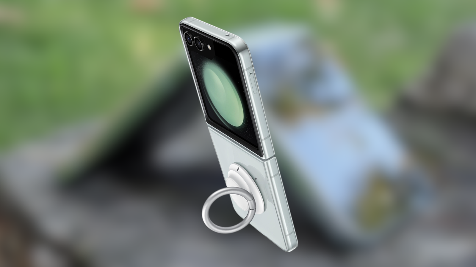 You can grab Samsung’s official clear case for the Galaxy Z Flip 5 at an unbeatable price of $5